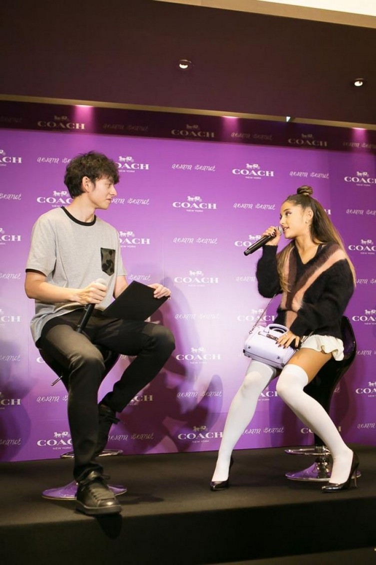 ariana-grande-at-private-event-for-coach-in-japan-08-20-2015_10
