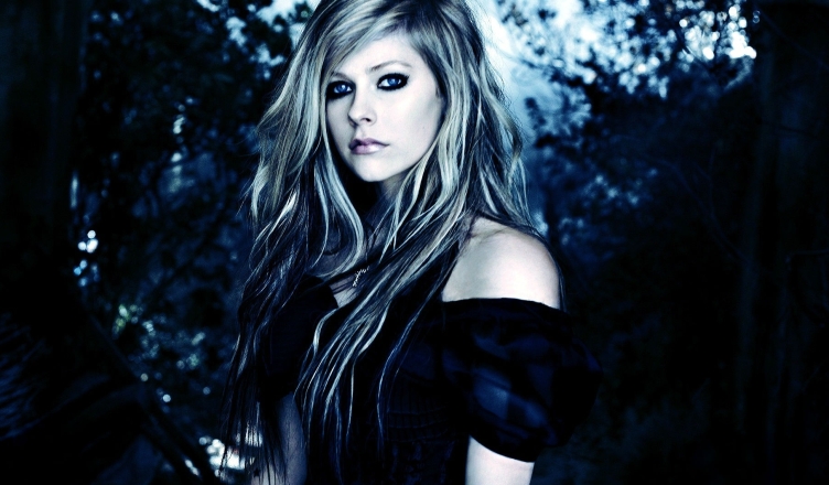 Avril-Lavigne-Rocker-Wallpaper-_09