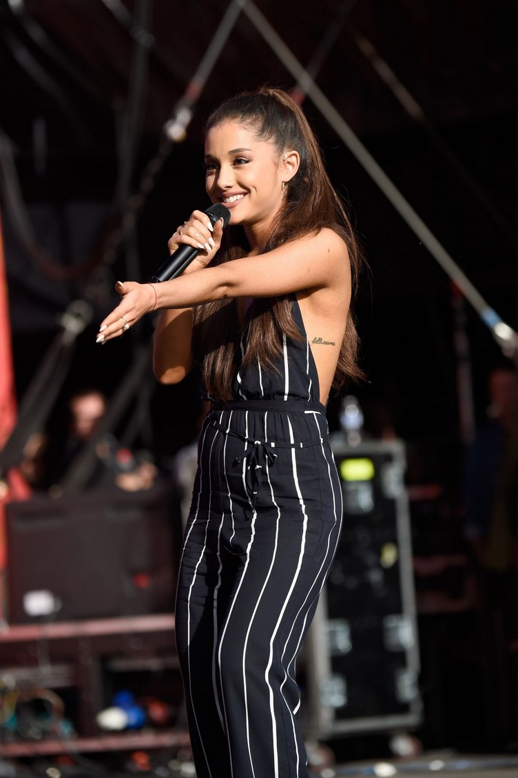 ariana-grande-performs-at-2015-global-citizen-festival-in-new-york-09-26-2015_7