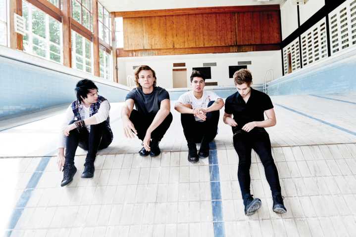 5 seconds of summer 2015 - CMS Source