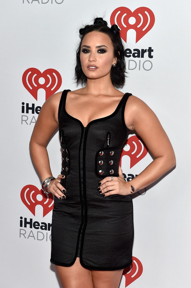 Demi-Lovato-502