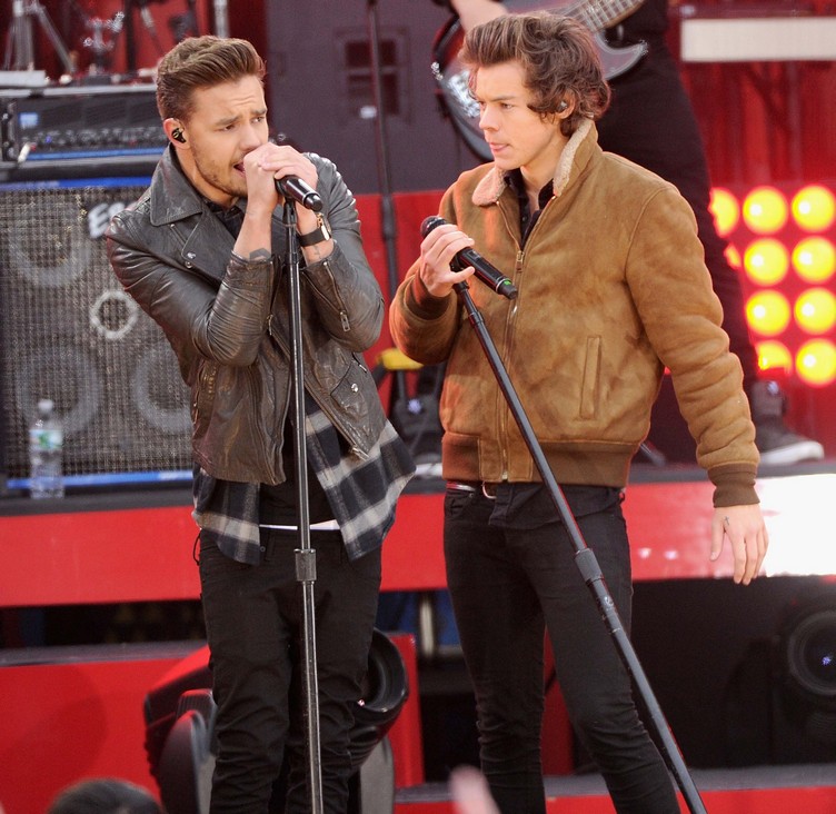 One Direction Perform On ABC's "Good Morning America"