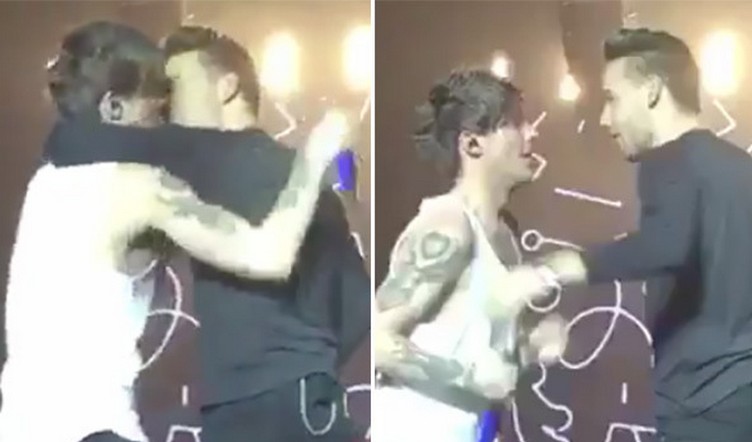louis-tomlinson-liam-payne-kiss-on-stage-one-direction-lead2