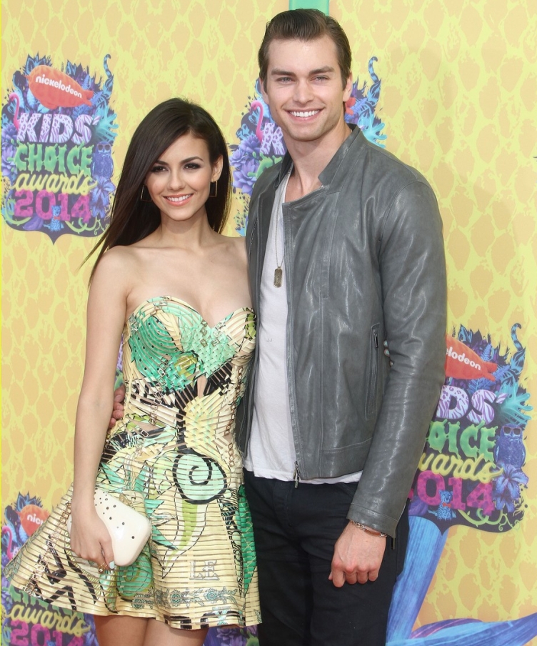 Lea Michele at The 27th Annual Nickelodeon Kids Choice Awards in LA