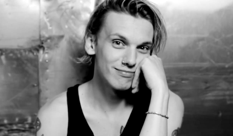 Jamie-Campbell-Bower-Hunger-TV-I-Dare-You-jamie-campbell-bower-35627147-1280-720