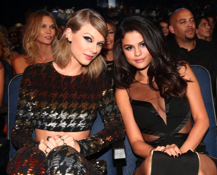 Taylor-Swift-Selena-Gomez-2015-MTV-VMAs