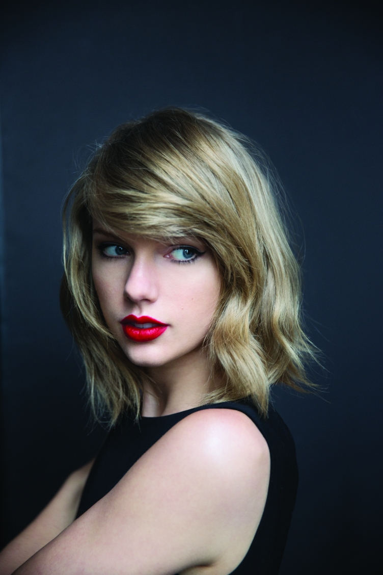 Taylor Swift 2014 - CMS Source
