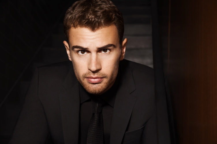 Theo-James-Hugo-Boss-Fragrance-Campaign-2015-Picture