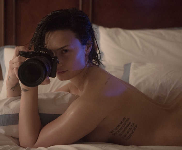 Demi-Lovato-Nude-Naked-7