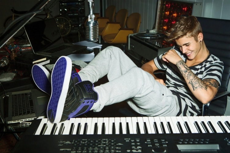 Justin Bieber Adidas New Photoshoot 2013 smile piano