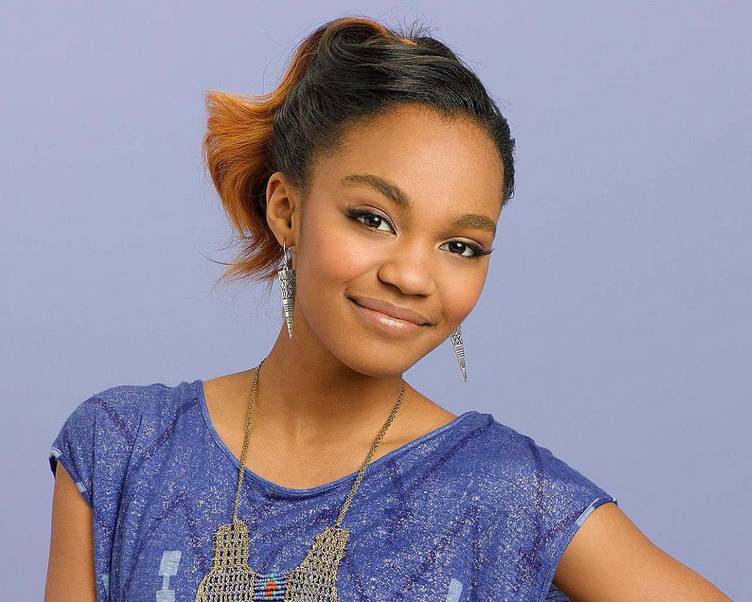 22-p281-china-anne-mcclain-wallpapers1