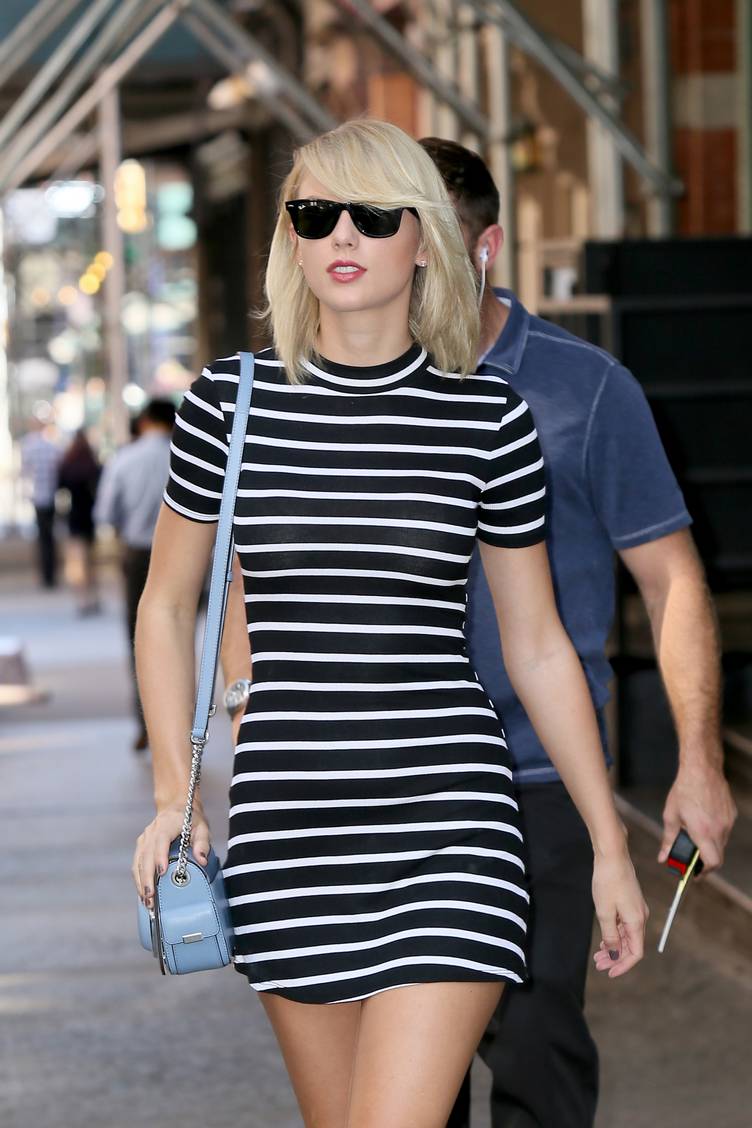 taylor-swift-leaving-her-apartment-in-tribeca-new-york-14-09-2016-007