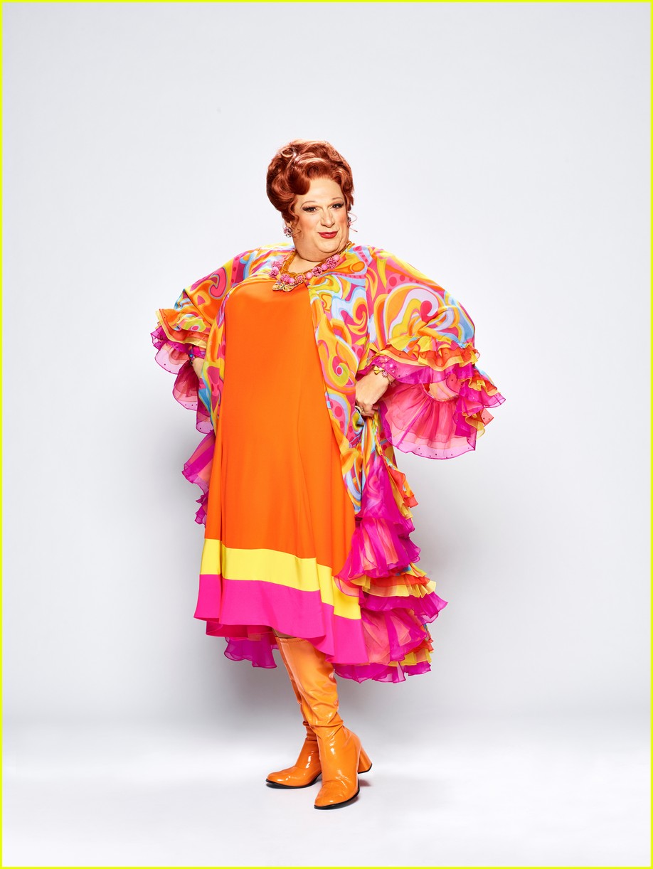hairspray-live-cast-gets-official-portraits-09