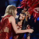 taylor-swift-red-feather-vma32