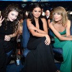 2014 American Music Awards –  Backstage And Audience