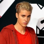 Justin-Bieber-2015-MTV-EMAs-Red-Carpet-Fashion-Tom-Lorenzo-Site-1 feat