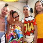 dnce-performs-cake-by-the-ocean-2016-kids-choice-awards-social