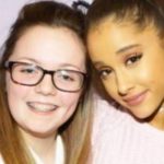 Tributes-to-the-victims-of-the-Manchester-attack-during-the-gig-of-Ariana-Grand-illustrations-on-so2