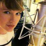 Poklon za vikend Taylor Swift predstavlja pesmu i stihovni video za Call It What You Want!