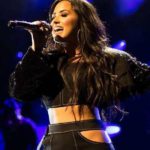 Sjajna ideja Demi Lovato nudi besplatnu pomoć svom fandomu na turneji!2