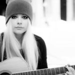 Avril Lavigne posle dve godine na crvenom tepihu, najavljuje novi album!