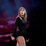 Da li je Taylor Swift gađala fandom slinavom maramicom (Video)