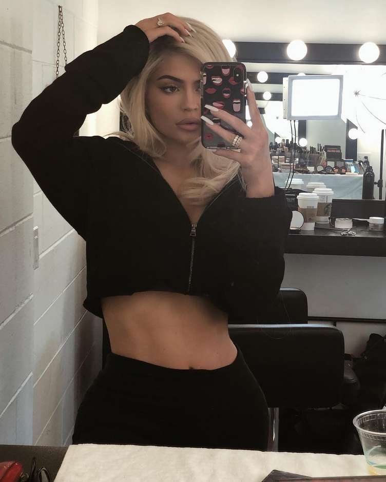 Kylie razbila jaje nakon što je ostala bez Instagram rekorda (video!)
