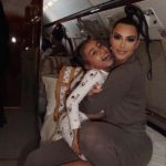 Njen život je ispunjen Ćerka Kim Kardashian upoznala svog idola!