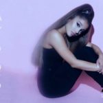 Ariana-Grande-peva-na-Grammy-nagradama-oprostila-ponižavanje