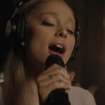 Pogledajte Ariana Grande uživo izvela pesme Tattooed Heart,Right There i The Way